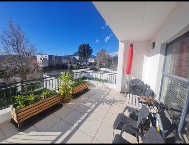 2 BEDROOM PROPERTY TO RENT IN DE VELDE